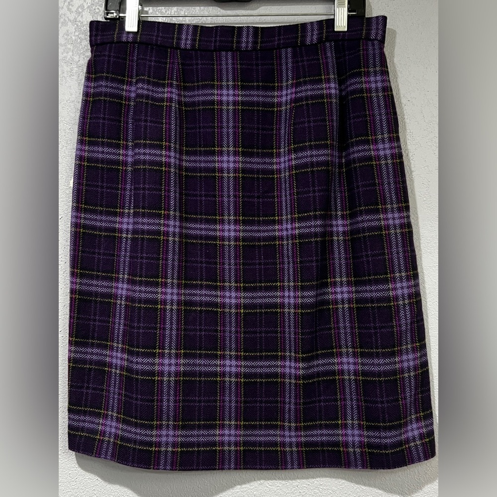 Virgo Purple & Black Plaid Skirt Size 14 Checkered Pattern, Back Zipper & Slit